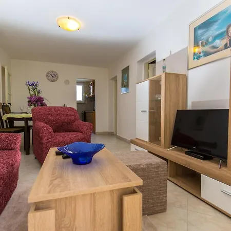 Apartman Ljiljana - Centar Apartment Pula